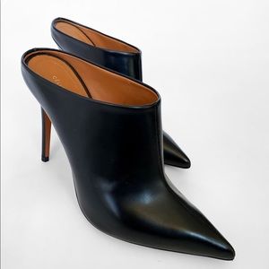 OLD CÉLINE MULES! Never worn, size 38.